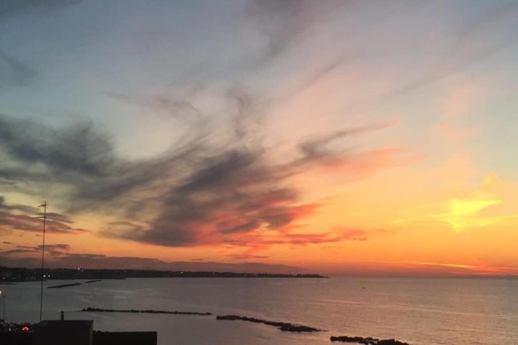 La Mia Terrazza Sul Mare - Mared'Amare Apartman Bari Kültér fotó