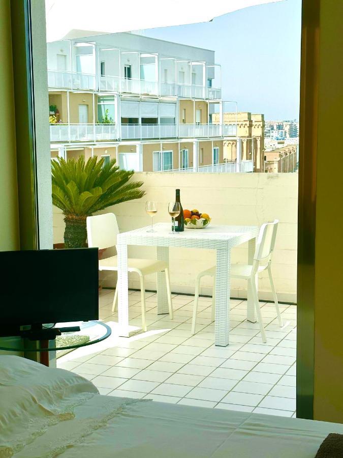 La Mia Terrazza Sul Mare - Mared'Amare Apartman Bari Kültér fotó