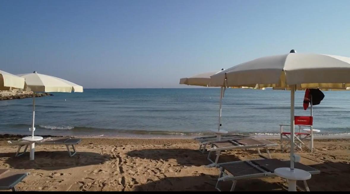 La Mia Terrazza Sul Mare - Mared'Amare Apartman Bari Kültér fotó